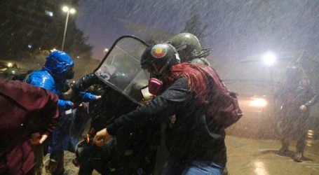 Atacan locales del Barrio Lastarria tras nueva jornada de manifestaciones