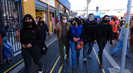 Increpan a senadora Provoste durante actividad en feria de Puente Alto