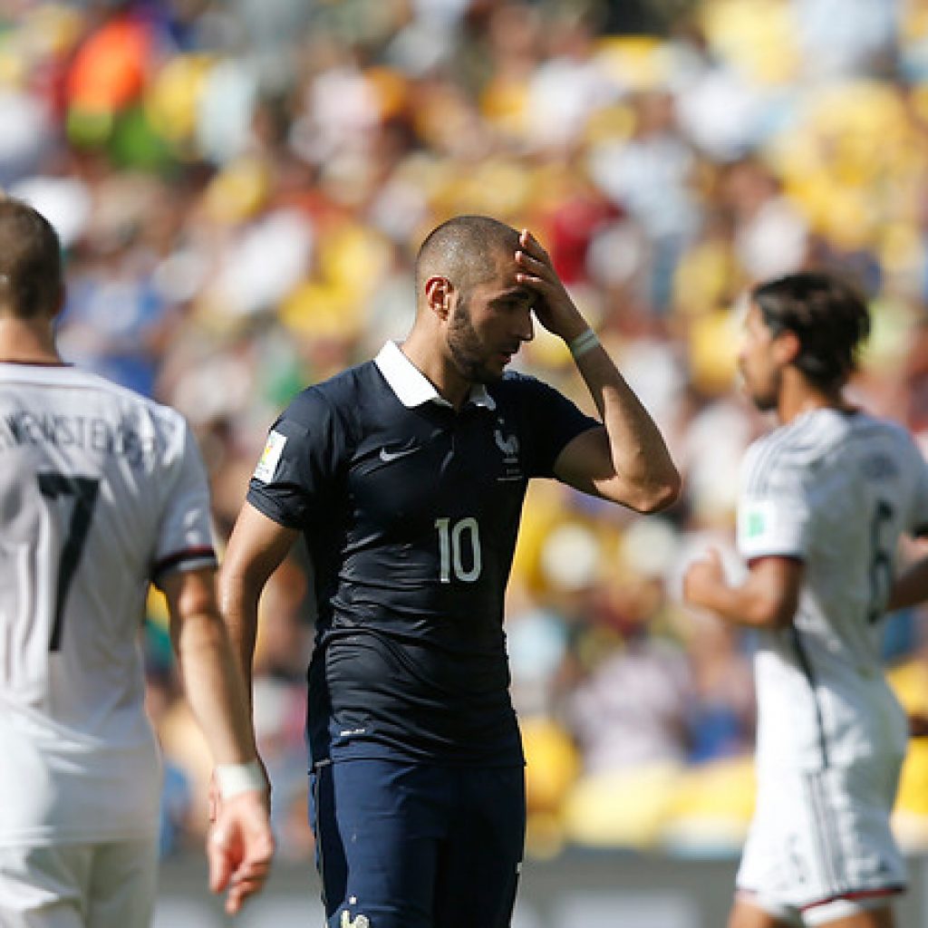 El futbolista Karim Benzema dio positivo por coronavirus