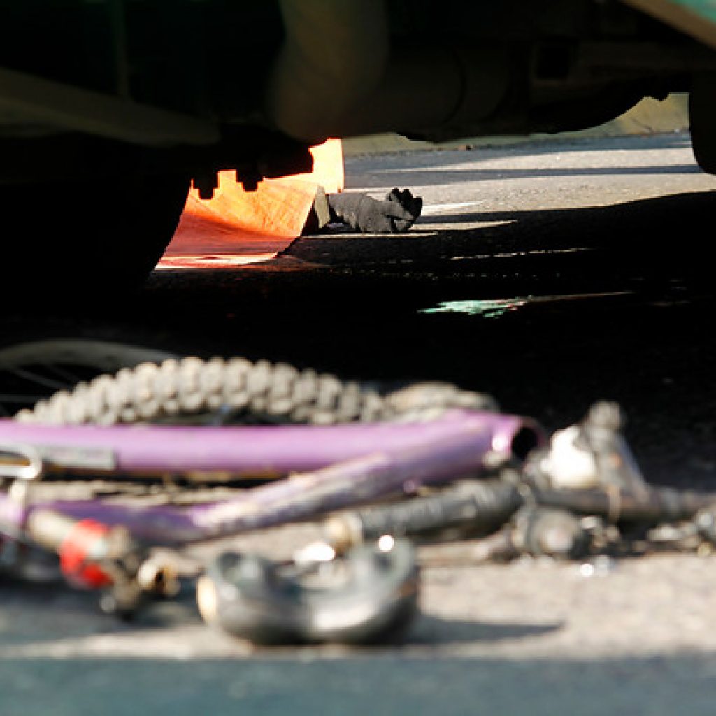 Ciclista murió atropellado por bus interurbano en la comuna de San Bernardo