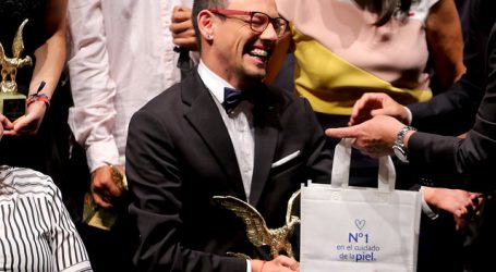 Alberto Abarza gana su serie y clasifica a la final de los 100 metros espalda