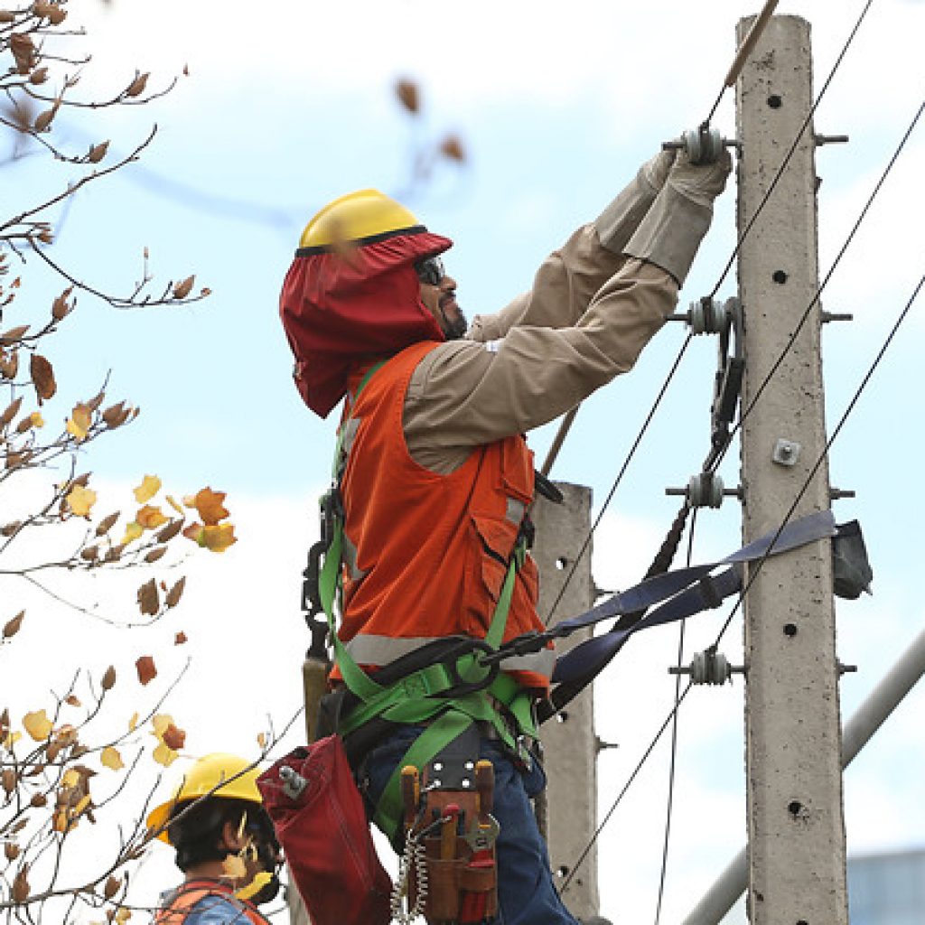 Enel activó plan de contingencia por pronóstico de intensas lluvias en la RM