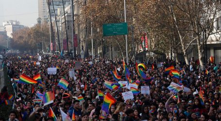 Movilh pide a Cancillería que otorgue salvoconductos a afganos LGBTIQ+