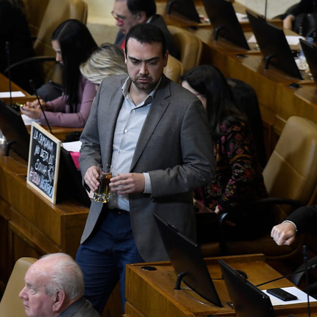 Bianchi exige a Biden no interferir en la política interna de Chile