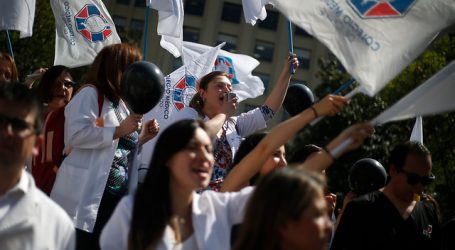Hoy se lleva a cabo un paro nacional de matronas y matrones