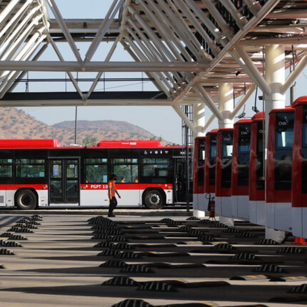 MTT recibe 16 ofertas para la licitación de uso de vías para el STPM