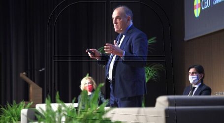 LaLiga pide aplazar el Sevilla-Barça y Villarreal-Alavés ante negativa del TAS