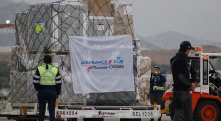 Nuevo embarque de AstraZeneca con 449.200 dosis de vacunas llegó al país