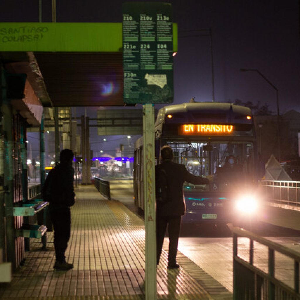 Informan nuevos horarios del transporte público por cambio en toque de queda