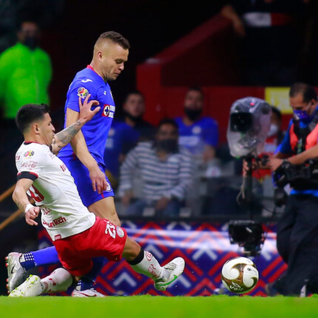 México: Claudio Baeza dijo presente en dura derrota del Toluca ante Cruz Azul