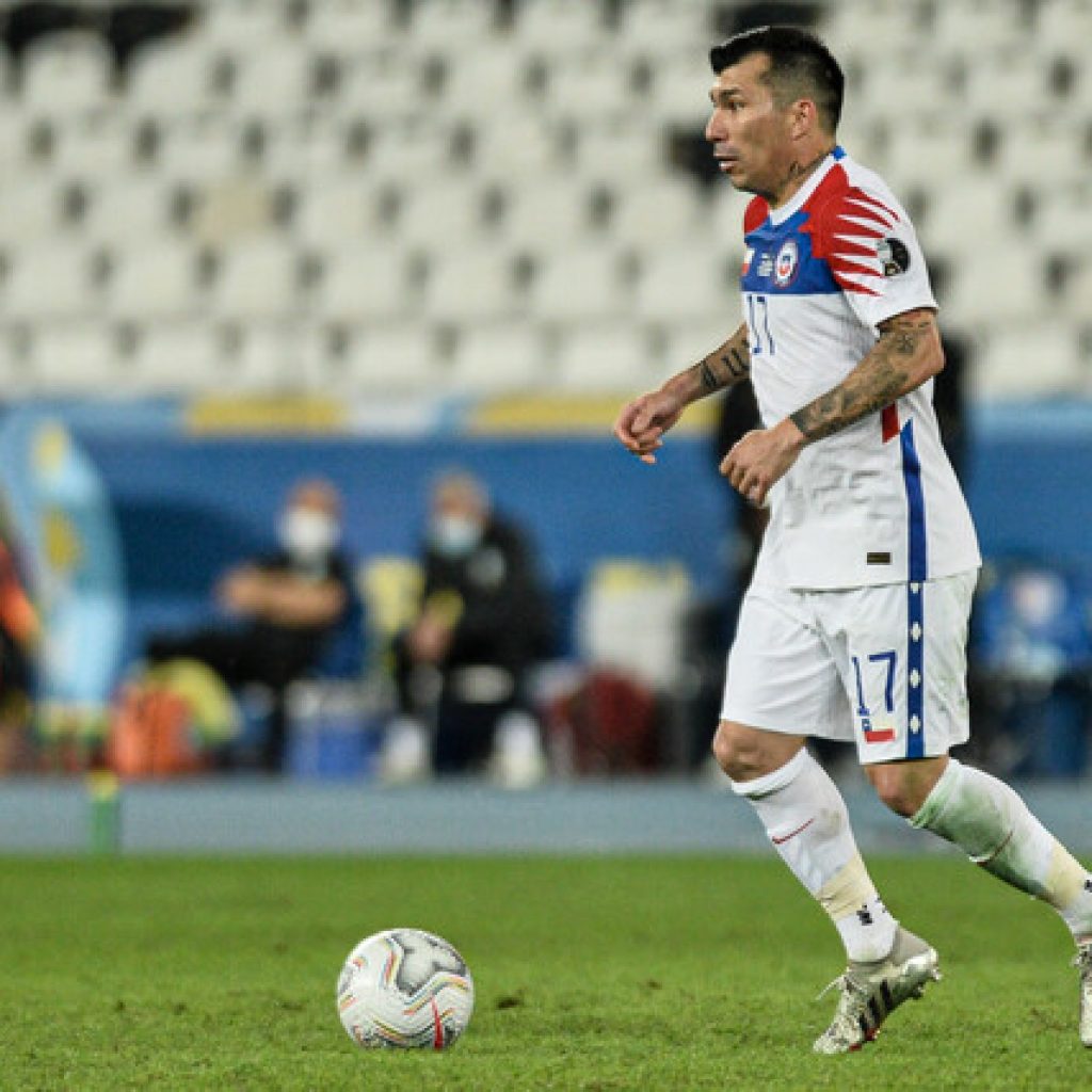 Gary Medel aseguró que viajará para jugar por la selección chilena