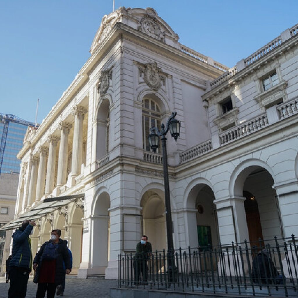 Anuncian “Gala Constituyente” en el Teatro Municipal de Santiago
