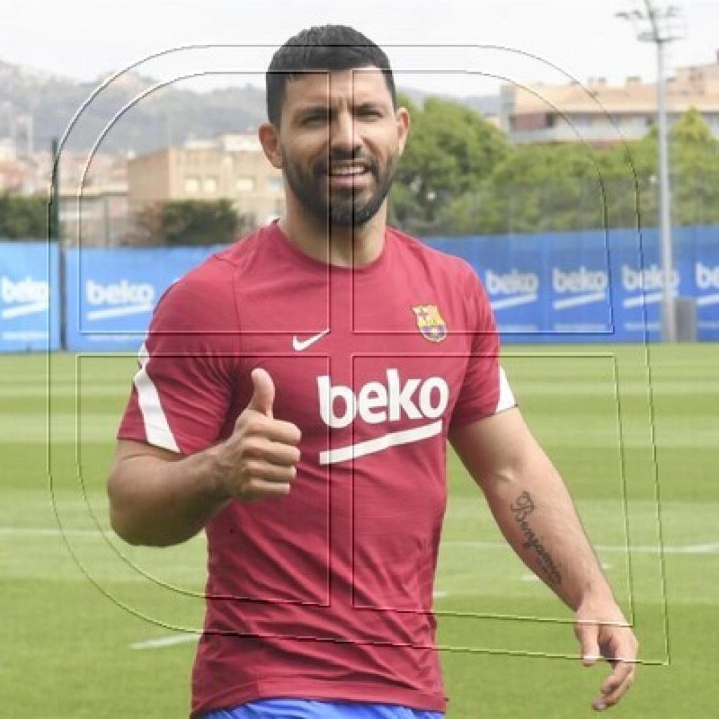 El 'Kun' Agüero sufre lesión en el gemelo y podría perderse el inicio liguero