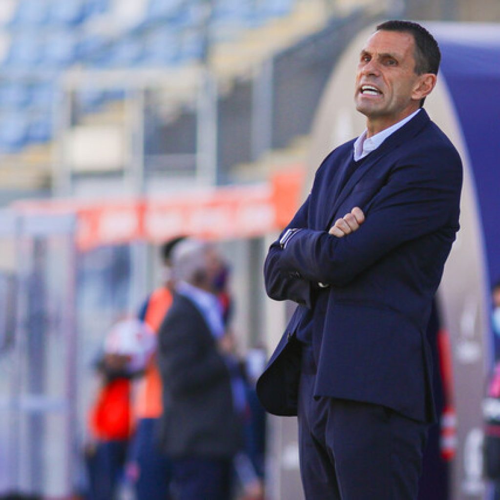 Gustavo Poyet: "Lo que pasa dentro del club, no lo comento"