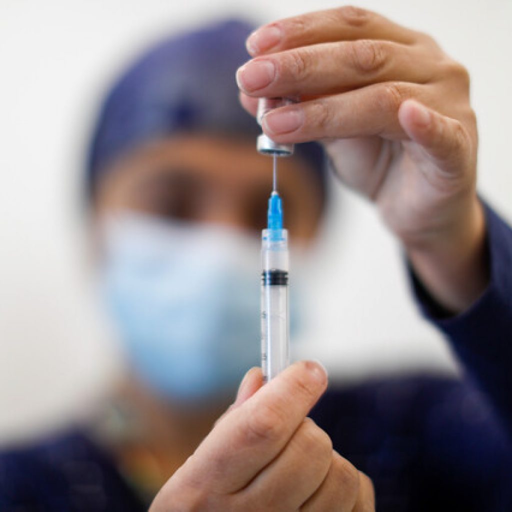Covid-19: 87% de la población objetivo ha sido vacunada en Chile