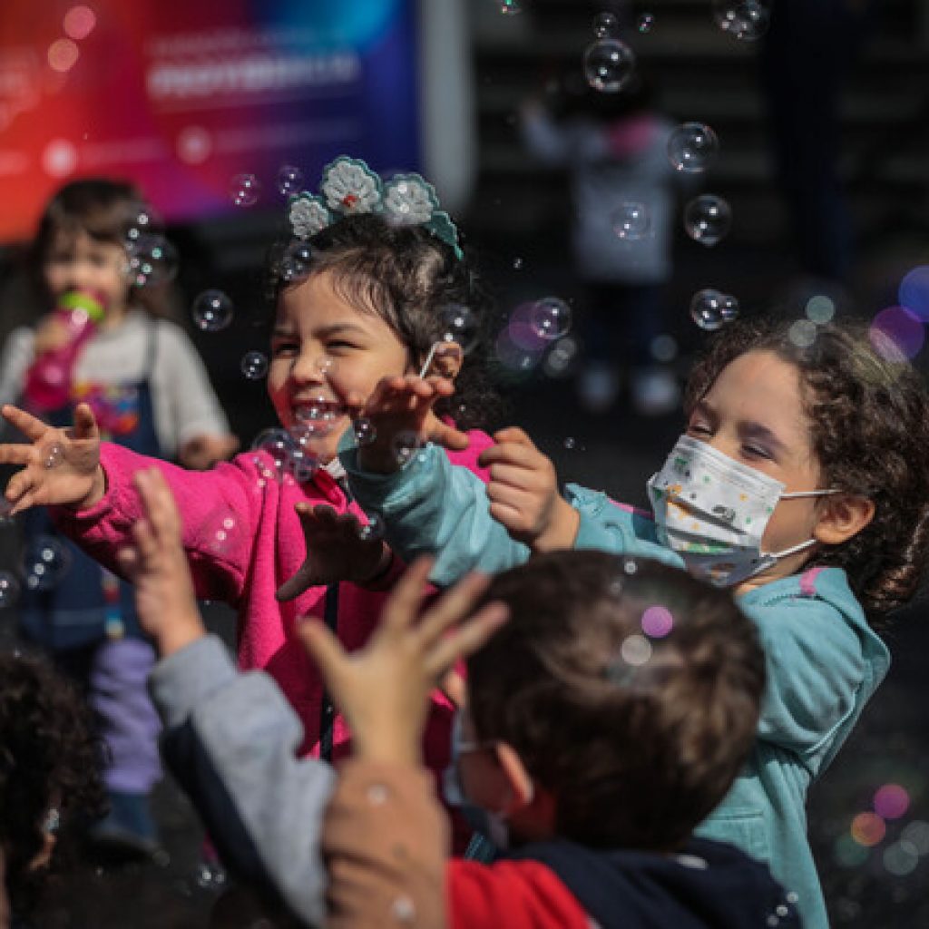 Comisión de Familia despachó proyecto que agiliza el proceso de adopción