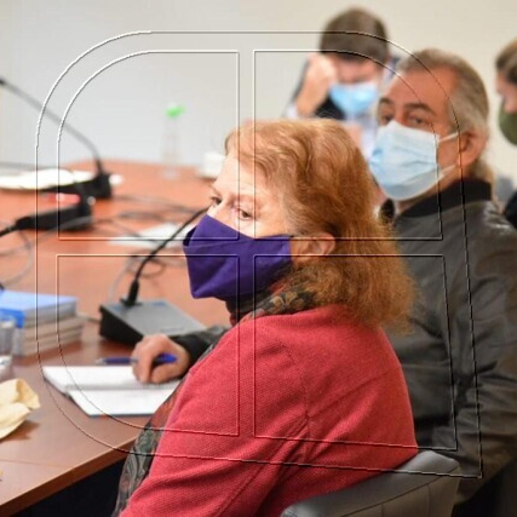 Orrego buscará invalidar convenio entre Aguas Andinas y AES Gener