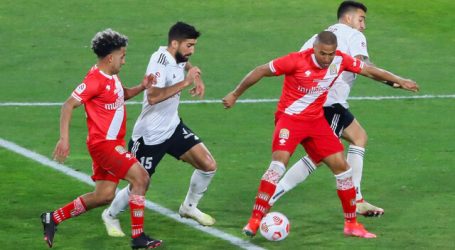 Colo Colo superó a Curicó Unido y alcanza momentáneamente el liderato exclusivo