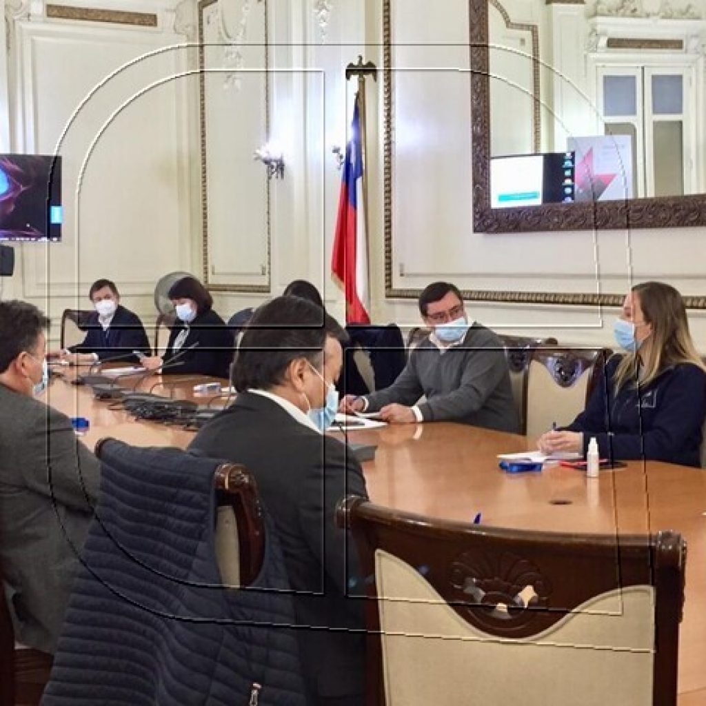 Establecen mesa por consumo de agua en comunas rurales de la RM