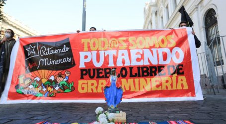 Constituyentes expresan su rechazo a proyectos mineros Dominga y Vizcachitas