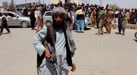 Los talibán anuncian su entrada total en Kabul tras denunciar vacío de seguridad