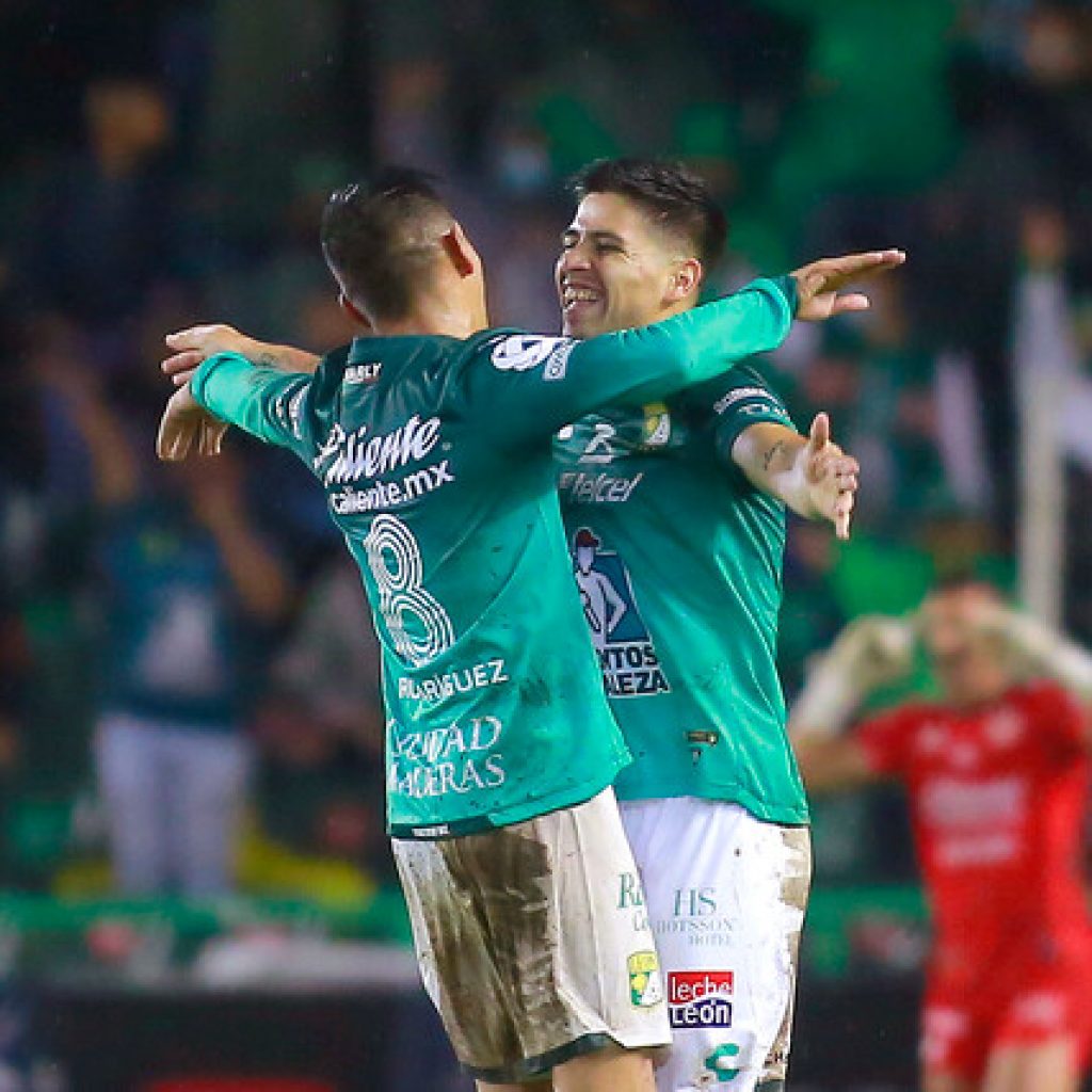 México: León con Meneses y Dávila superó a domicilio a Chivas