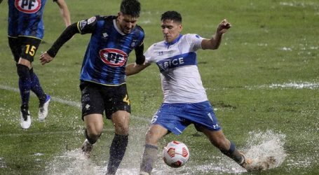 La UC cayó ante Huachipato en un diluvio y se distancia de la lucha por la punta