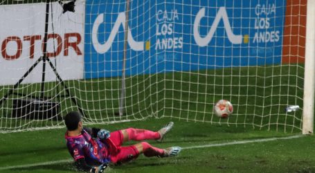 Copa Chile-Semifinal: Everton superó sobre el final a Coquimbo U. y toma ventaja