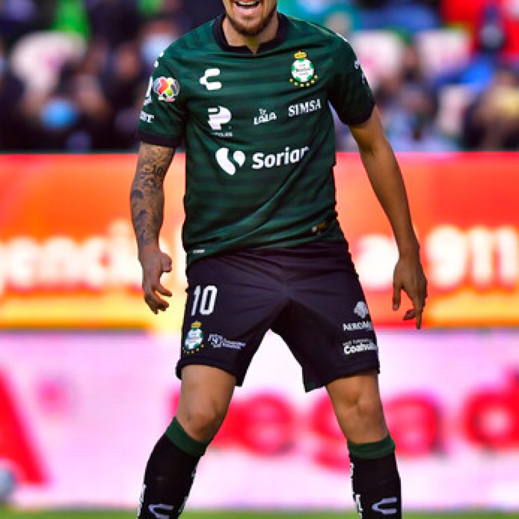 México: León y Santos Laguna reparten puntos con tres chilenos en cancha