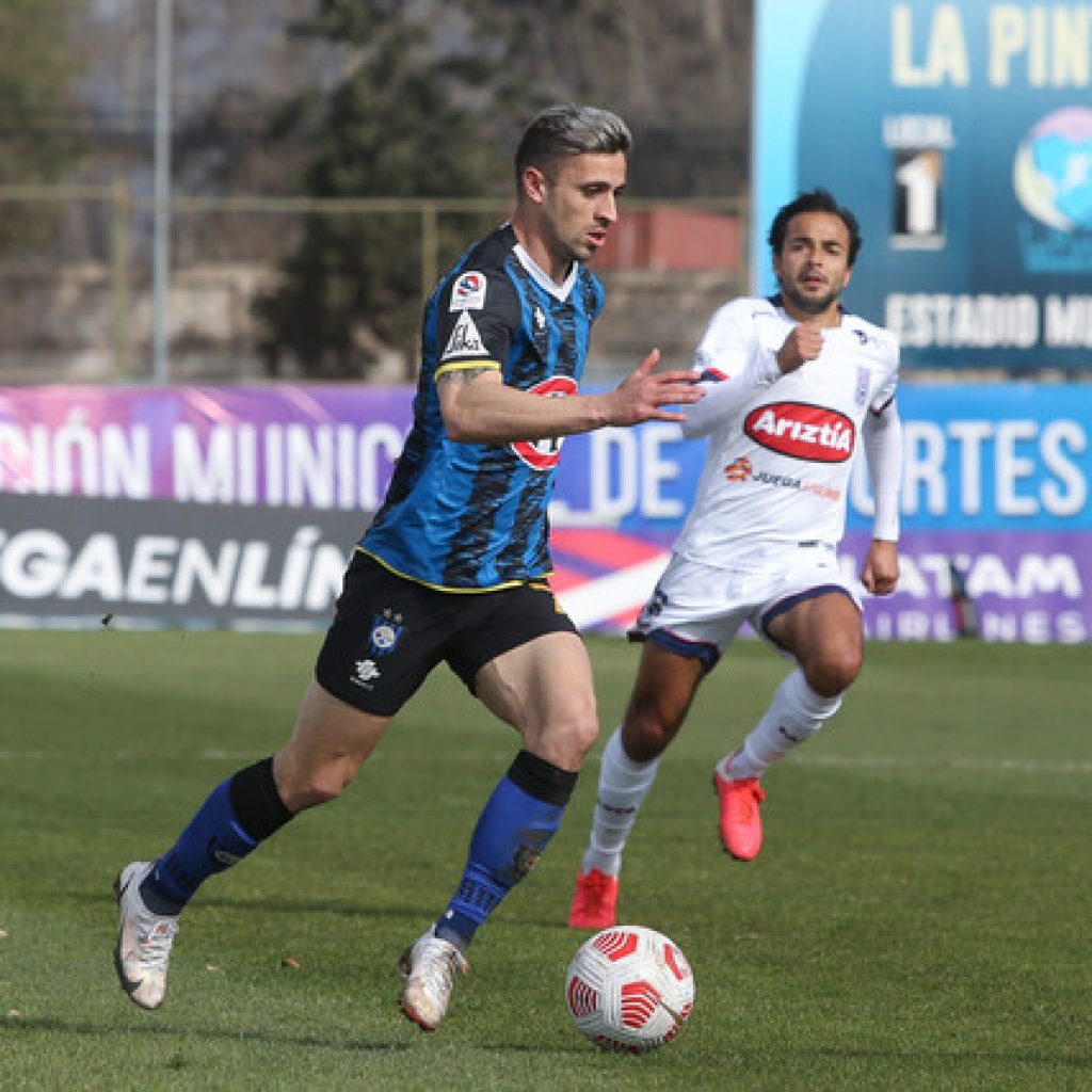 Huachipato derrotó en los descuentos a Melipilla y empieza a dejar la parte baja