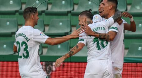 España: Enzo Roco anotó y sale lesionado en empate de Elche ante Sevilla