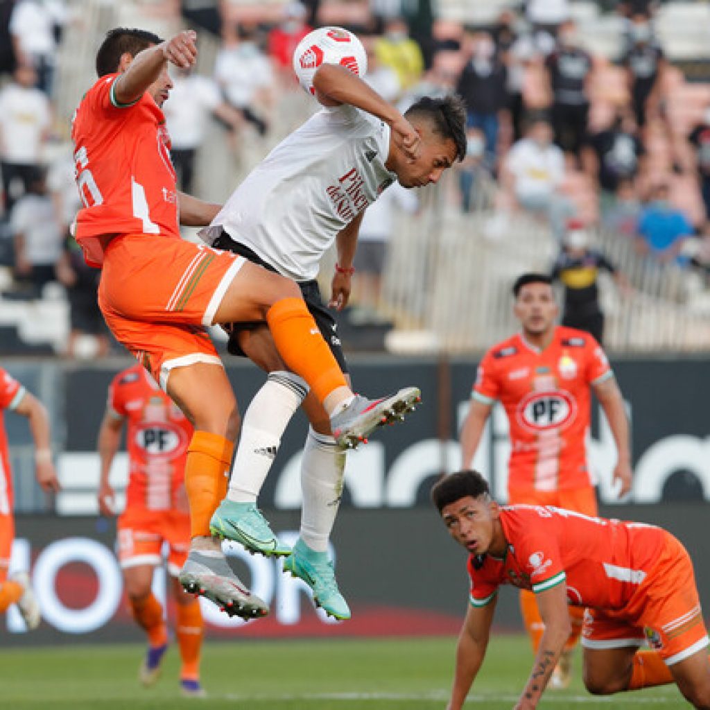 Colo Colo hipotecó el liderato con derrota en casa ante un aplicado Cobresal