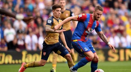 Héctor Bellerín jugará a préstamo en el Real Betis una temporada