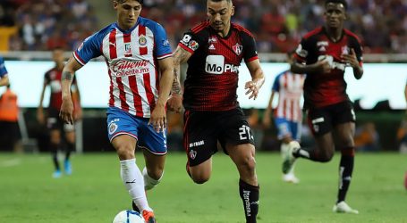 Lorenzo Reyes emigraría a Brasil para jugar por el Santos