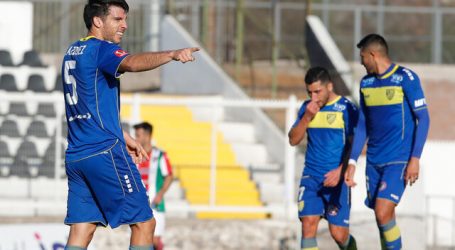 Primera B: Barnechea escapa del fondo de la tabla tras vencer a Temuco