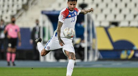 Erick Pulgar se resintió de su lesión en el retorno a los entrenamientos