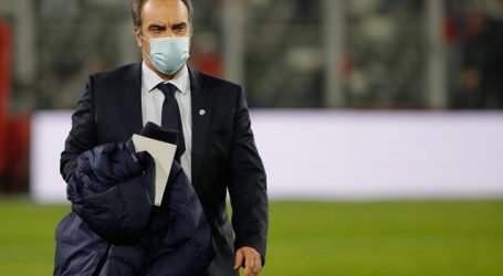 Lasarte: “En el primer tiempo Colombia estuvo bien y nosotros desordenados”