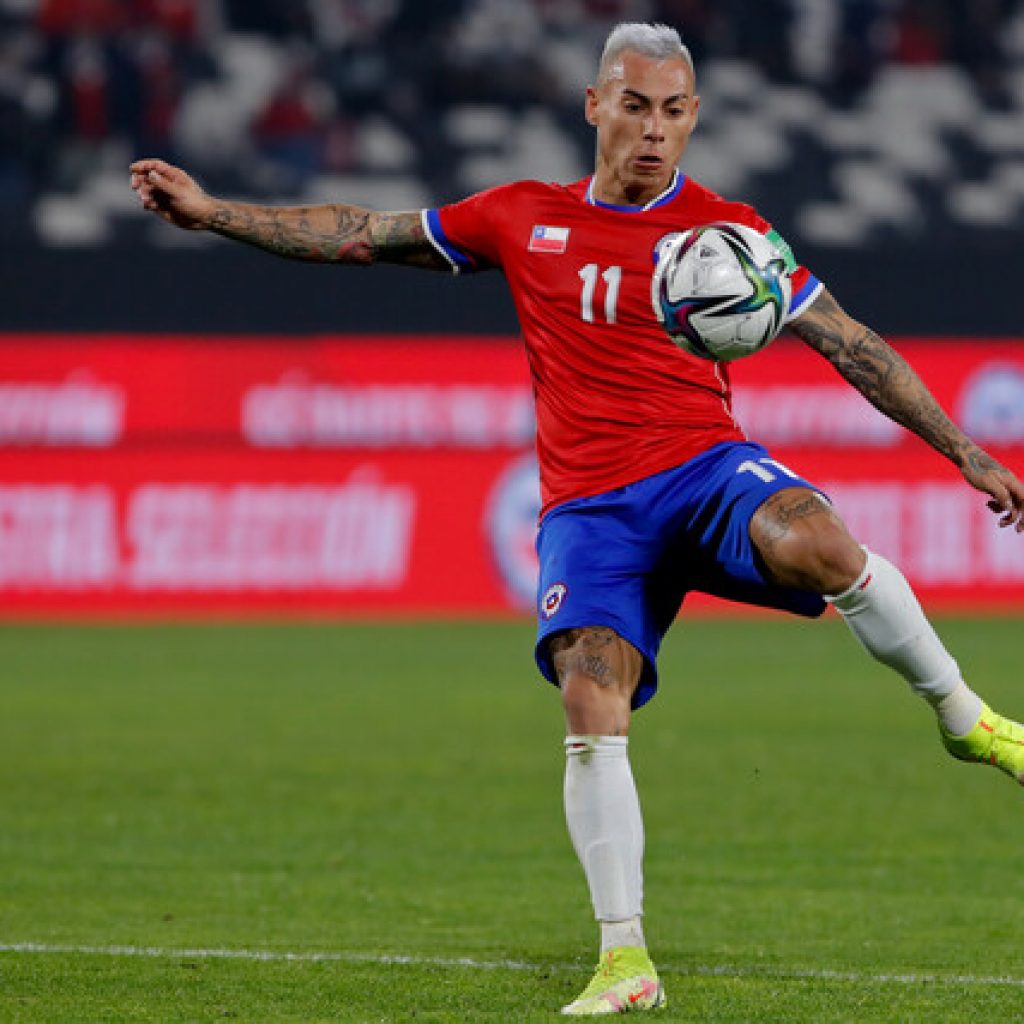 Eduardo Vargas: “Vamos compañeros estamos todos con ustedes”