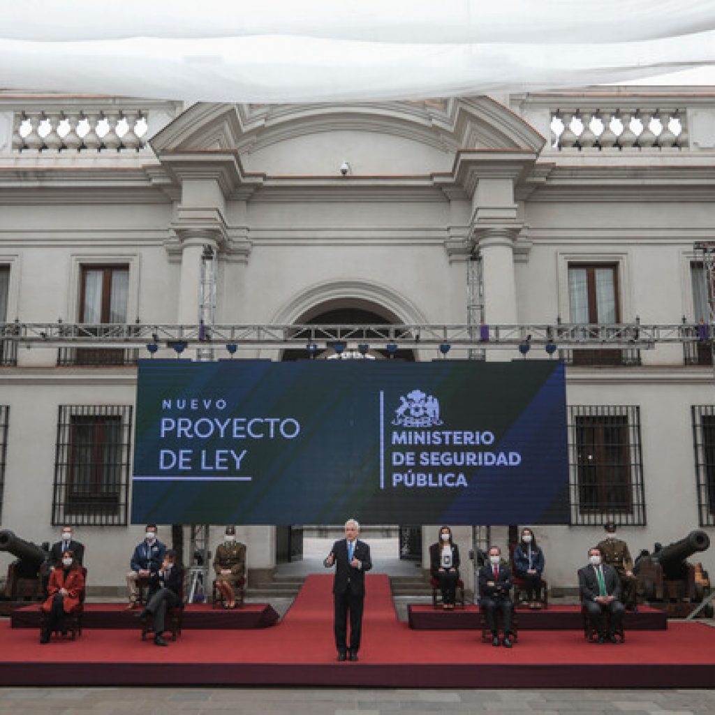 Piñera firma proyecto de ley que crea el Ministerio de Seguridad Pública
