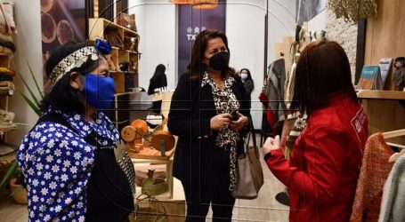 Primera tienda de artesanía mapuche fue inaugurada en Santiago