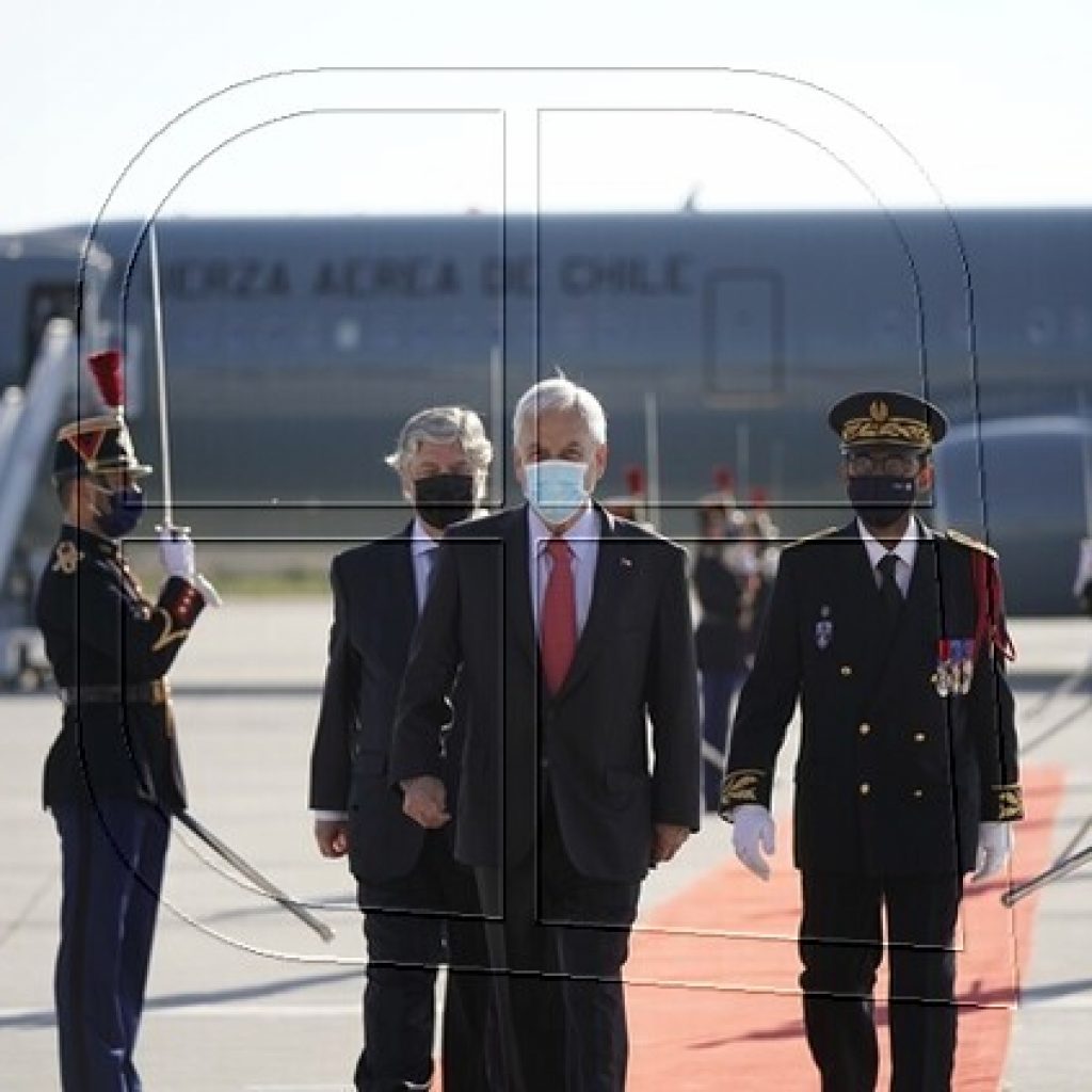 Piñera arriba a Francia y se reunirá con Presidente Macron