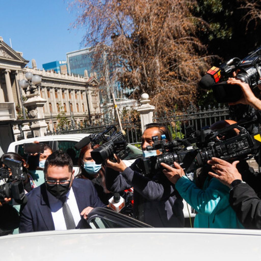 Caso Rojas: PDI notifica inicio de procedimiento e invita a testificar a mesa