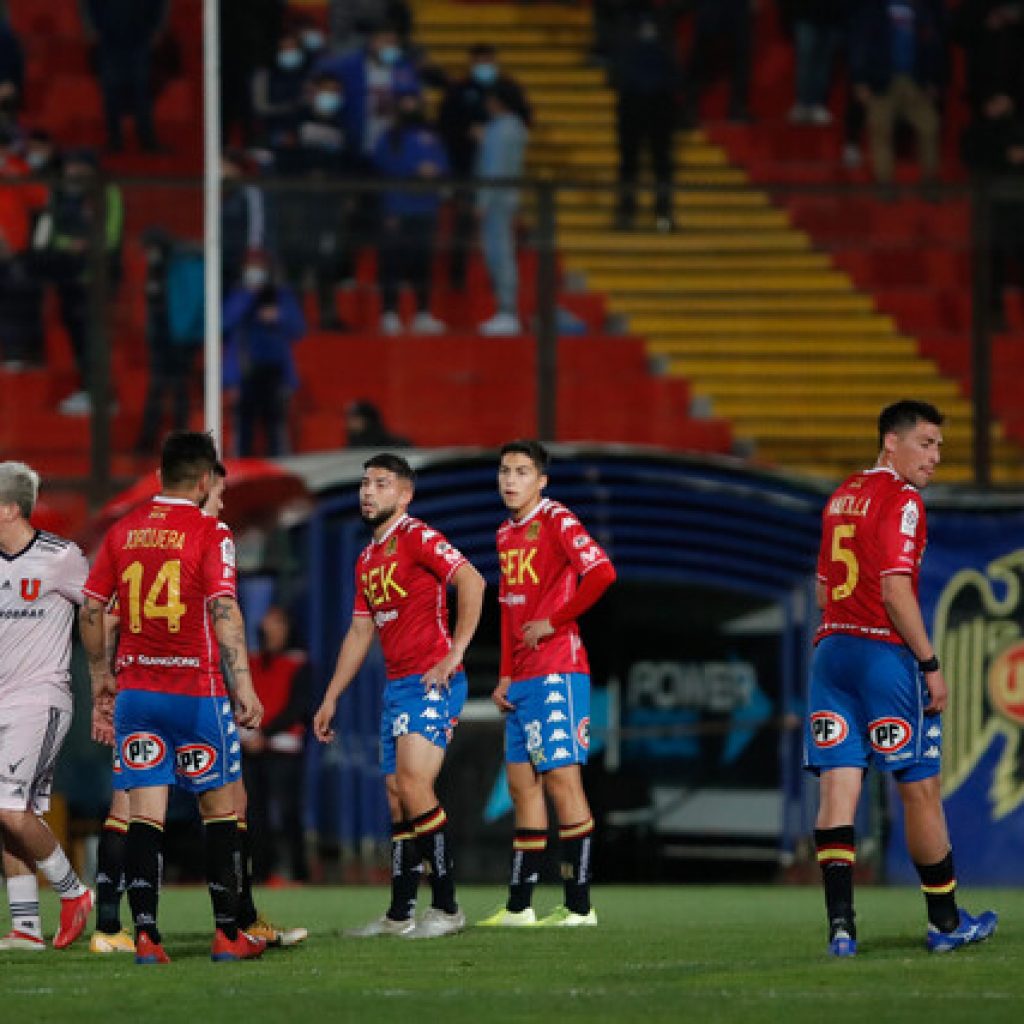 U. de Chile se mete en la pelea por el título tras vencer a U. Española