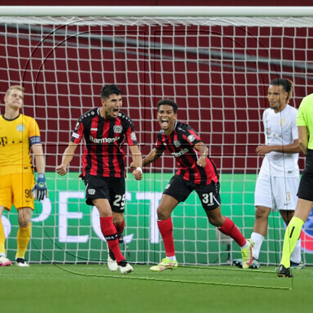 Europa League: Aránguiz jugó en victoria del Bayer Leverkusen ante Ferencváros
