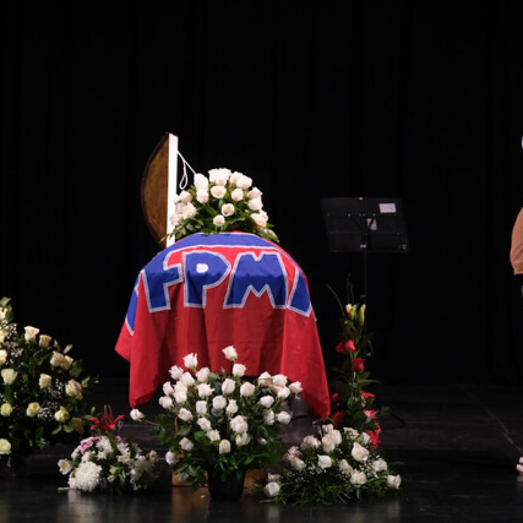 Realizan velatorio del destacado músico y escritor Patricio Manns