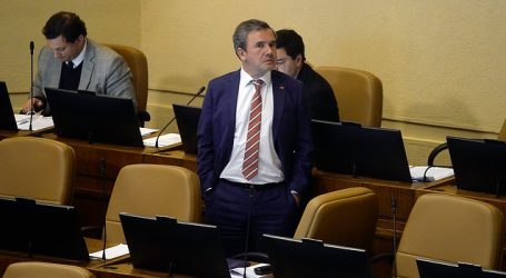 Diputados UDI piden a la mesa de la CC exigir renuncia de Rojas Vade