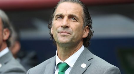 Juan Antonio Pizzi sería el principal candidato para dirigir a U. Católica
