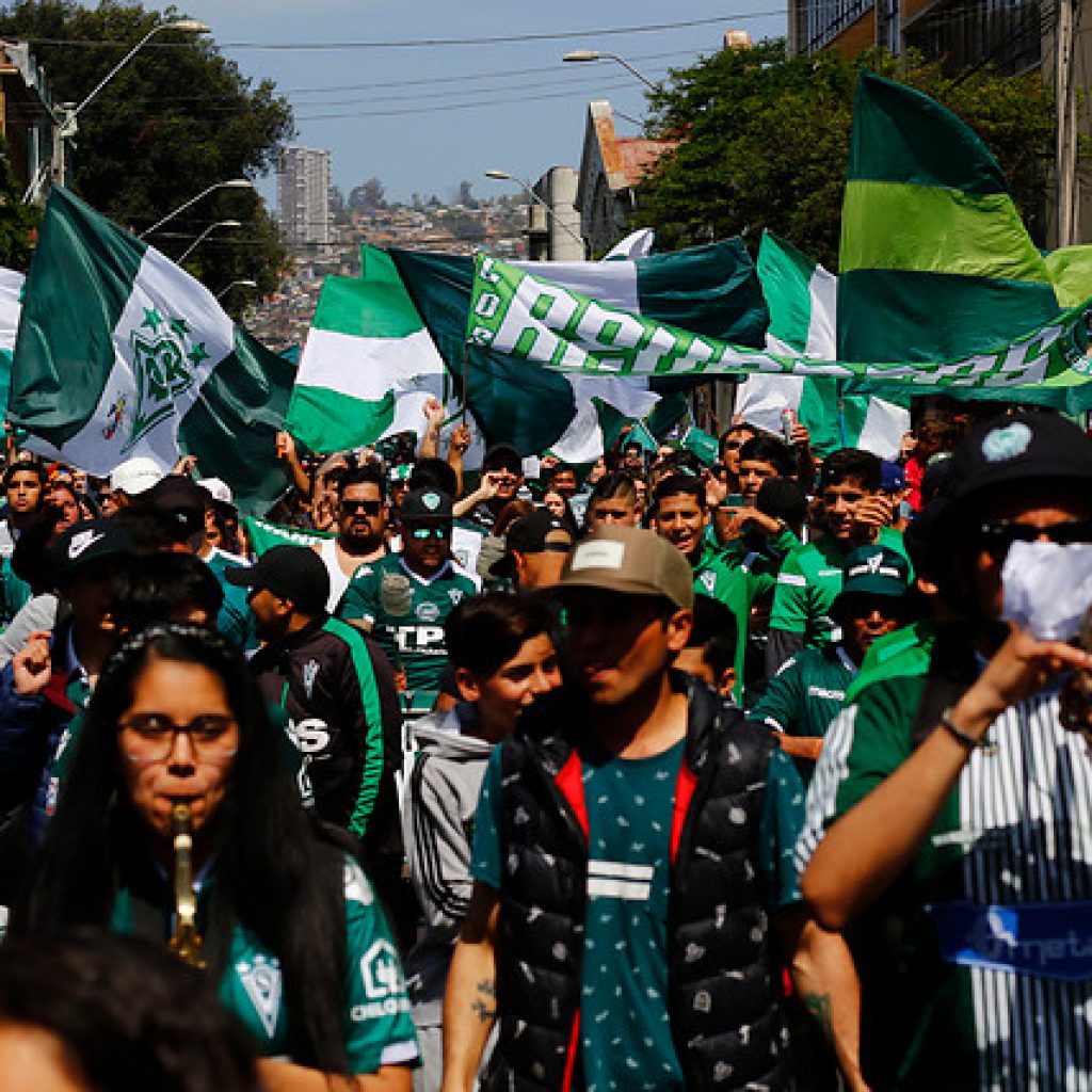 Autorizan aforo de 9.500 hinchas locales para clásico S. Wanderers-Everton