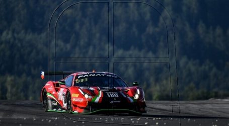 Benjamín Hites concluye la temporada europea de Gran Turismo