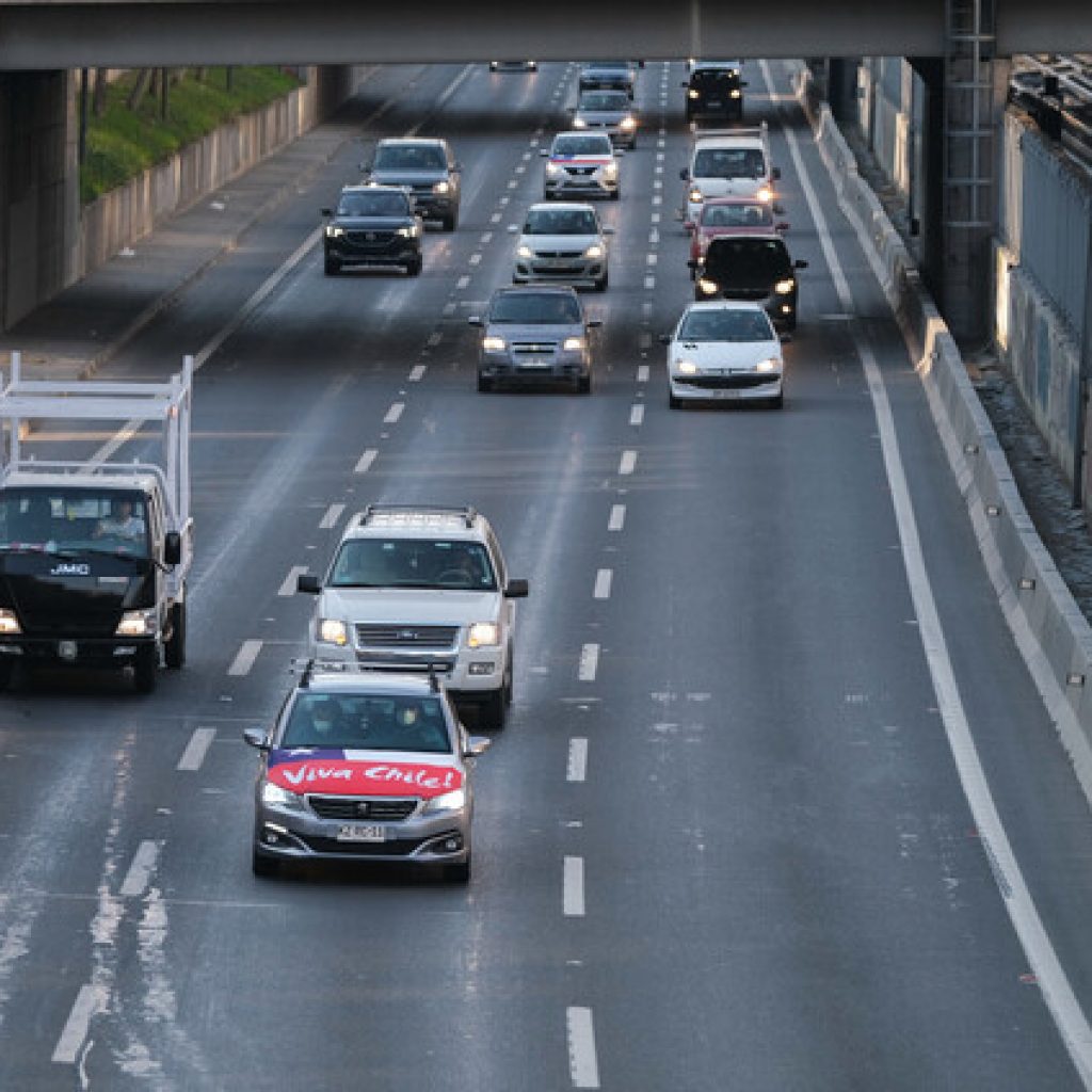 MOP proyecta el regreso de 160 mil vehículos a Santiago este lunes